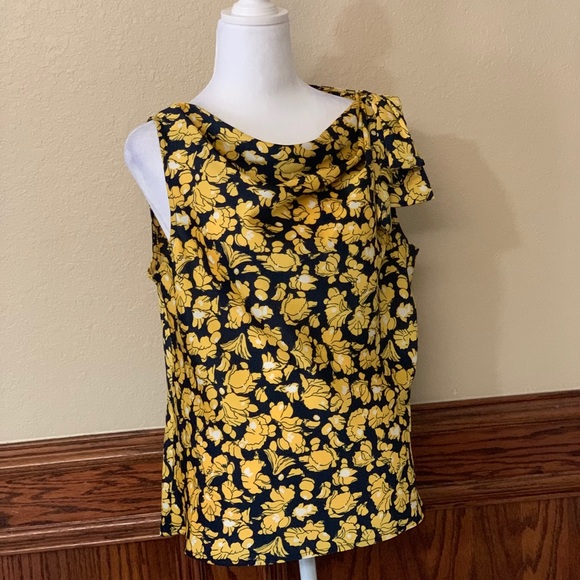 Black and Yellow Floral Banana Republic Top - Picture 7 of 7